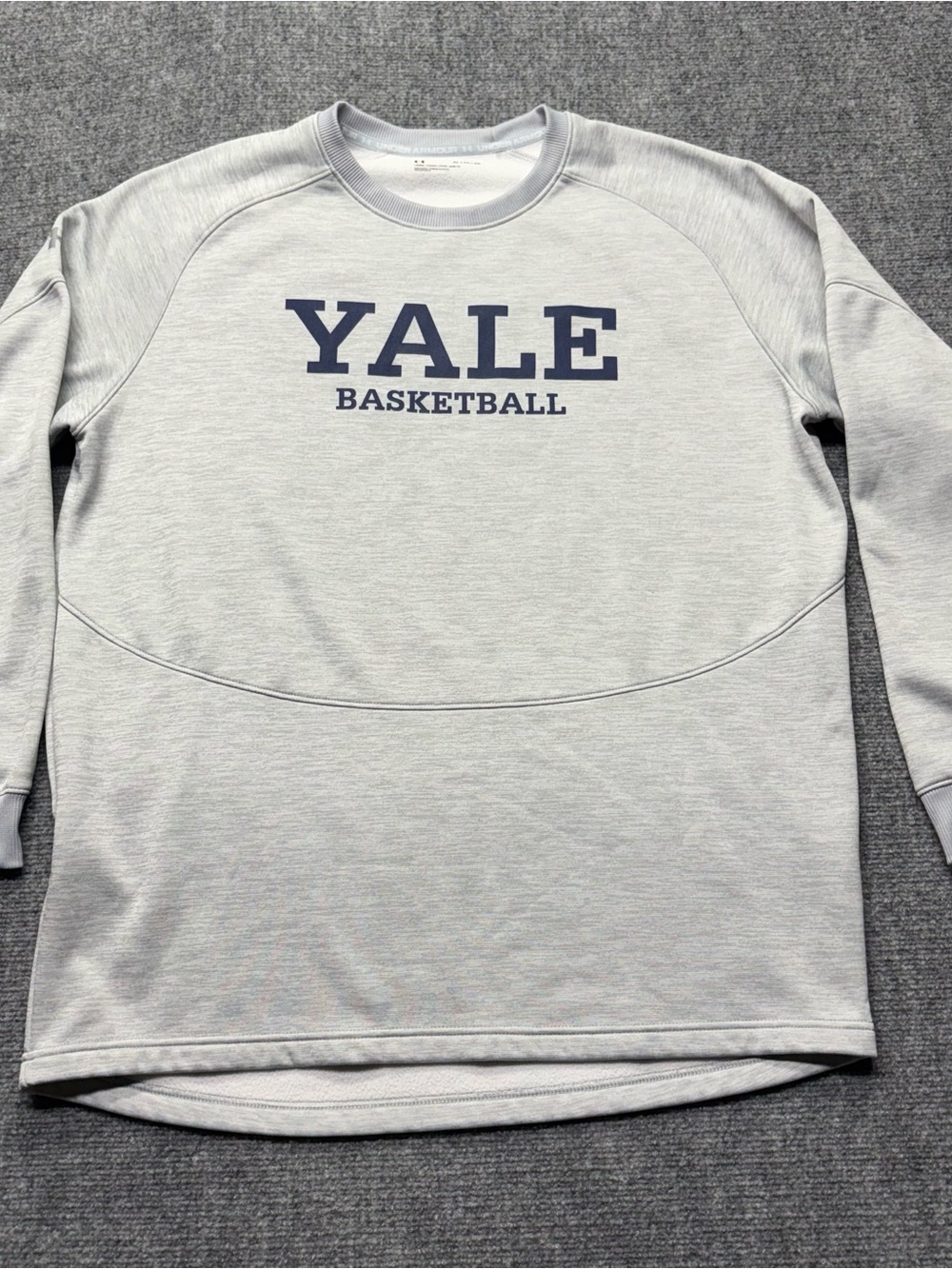 Under Armour Yale Basketball Mens XL Gray Fleece Storm Long Sleeve Crew 1370383